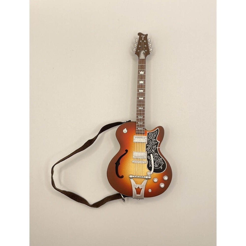 NEW Hallmark 2023 Electric Guitar LOOKIN' OUT MY BACK DOOR by CCR Ornament - Picture 11 of 16